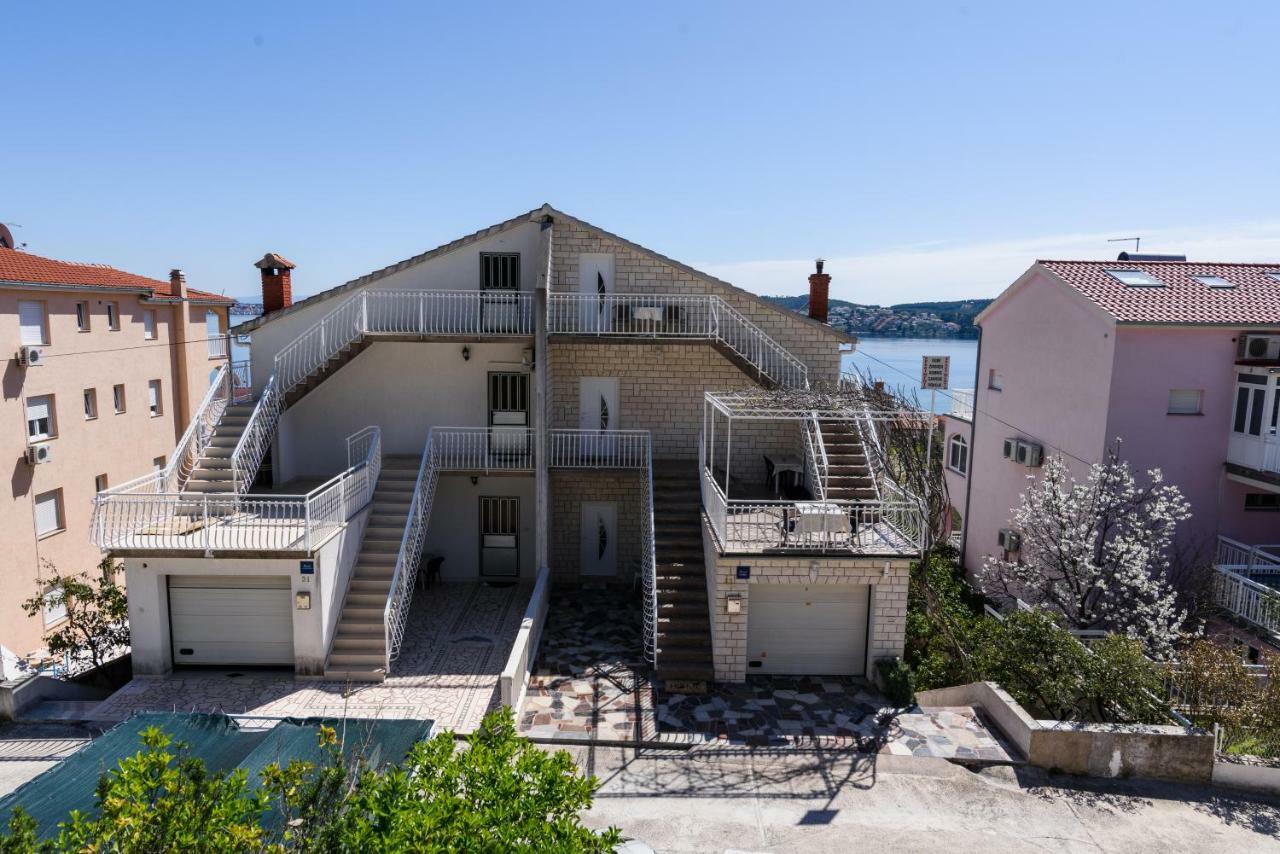 Accommodation Mamut Trogir Luaran gambar